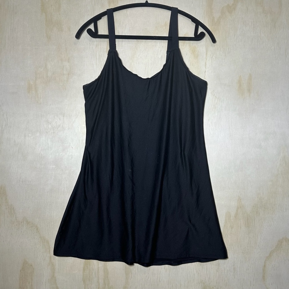 Secret Treasures Black Swing Tank Top Women’s Size M Sleep Lounge Basic